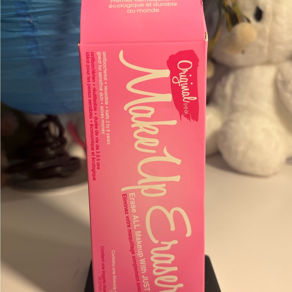 MakeUp Eraser Vibrant Pink